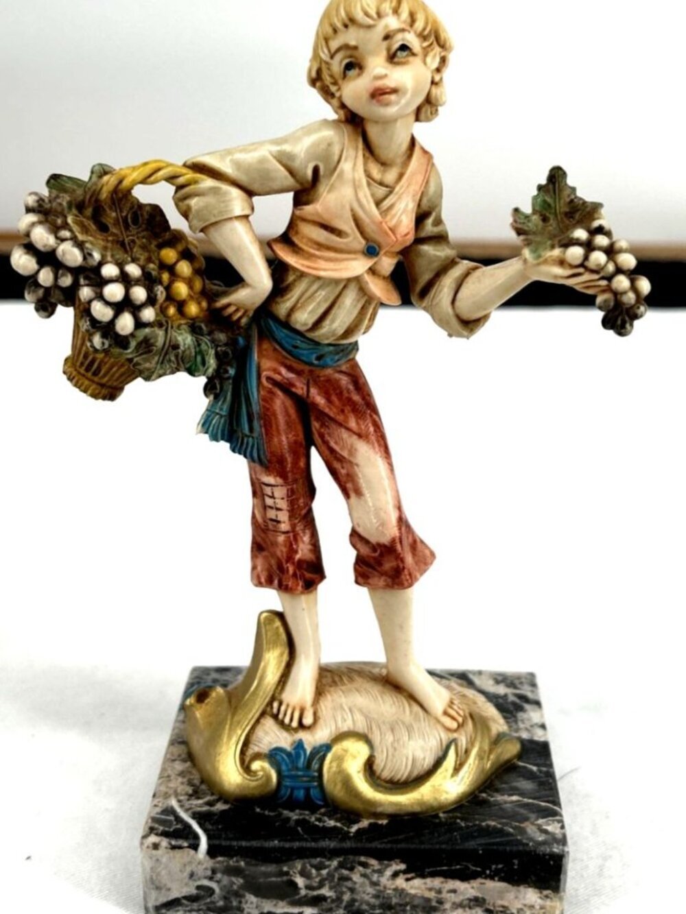 Simonelli Depose Italy Boy Winery Graph Harvest 7.5" Carrara Marble Base 721